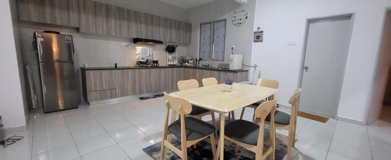 Imanz Homestay 3 Bedroom & 3 Bathroom 加影 外观 照片
