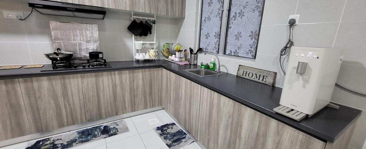 Imanz Homestay 3 Bedroom & 3 Bathroom 加影 外观 照片