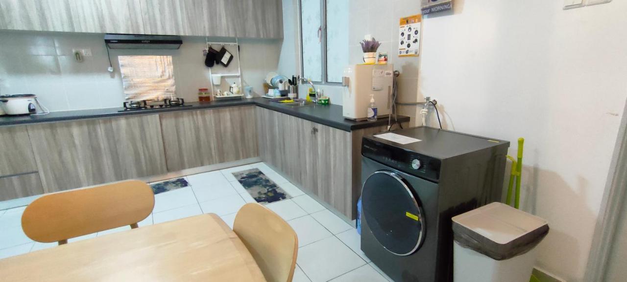 Imanz Homestay 3 Bedroom & 3 Bathroom 加影 外观 照片